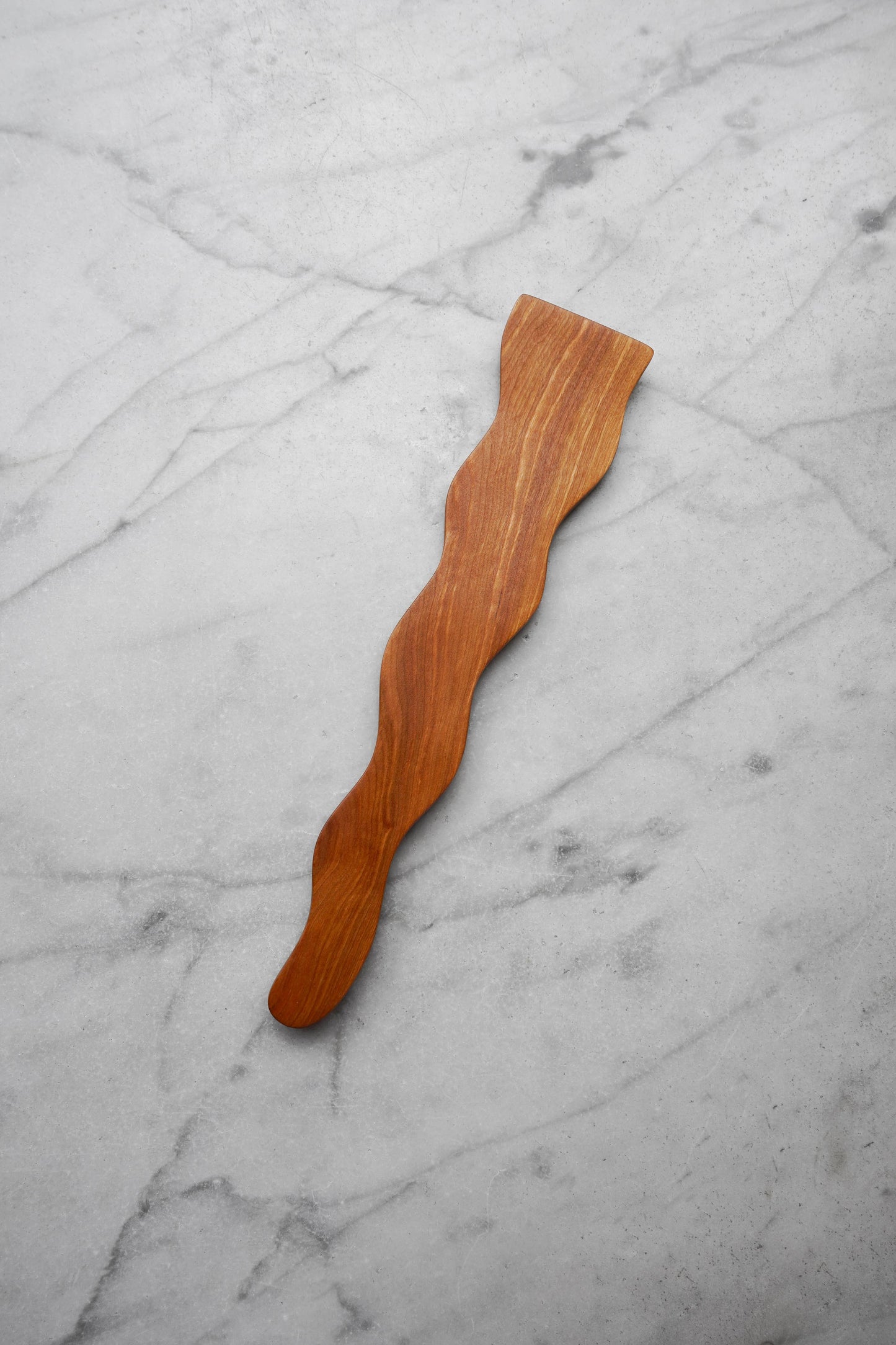 Flat Line - Wavy Spatula - Cherry Wood