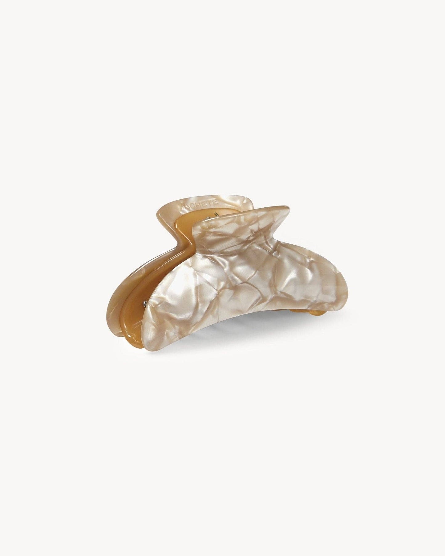 Grande Heirloom Claw in Sand Shell