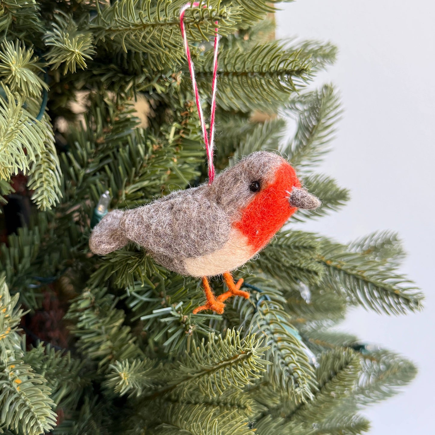 Robin Tufted Wool Ornament
