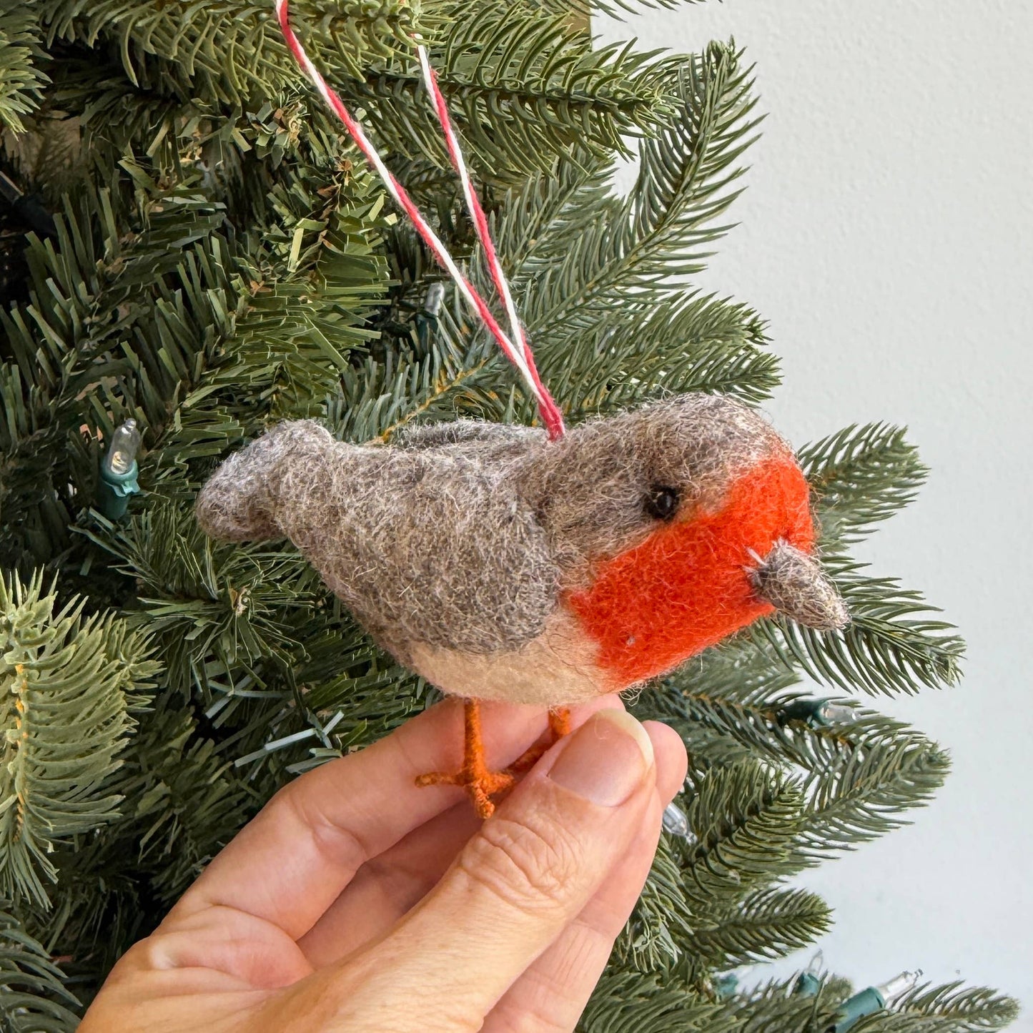 Robin Tufted Wool Ornament